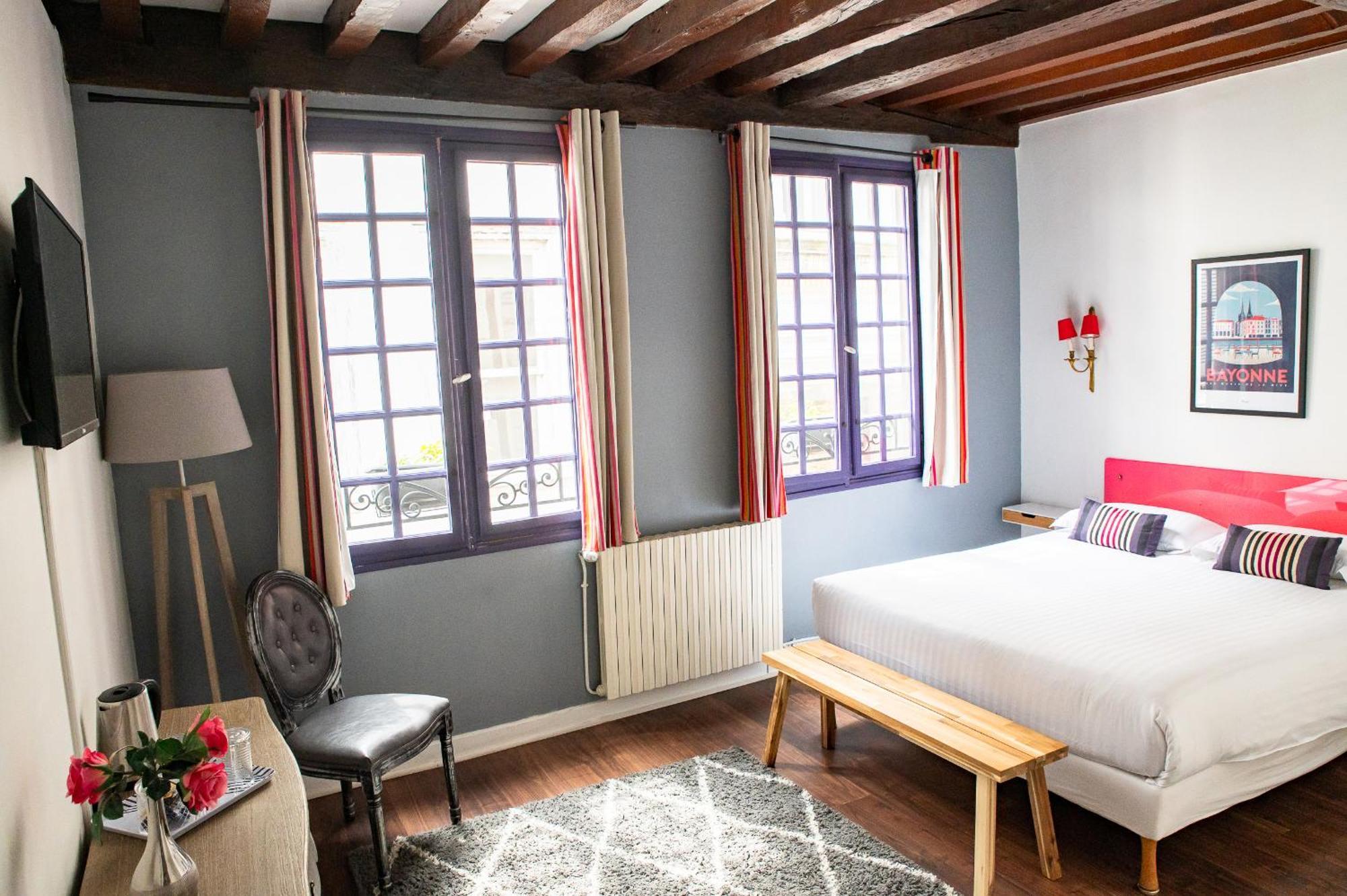 Hotel Le Port Neuf Bayonne Exterior photo